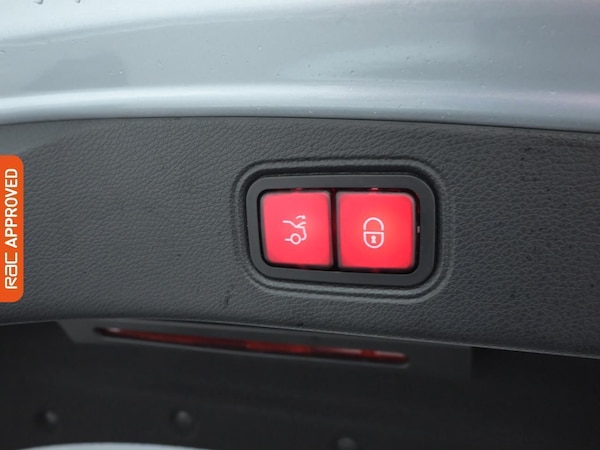 Used Mercedes-Benz E-Class 2021 for sale - 74987034: Photo 14