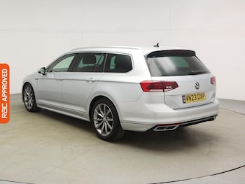 Used Volkswagen Passat 2023 for sale - 78939608: Photo