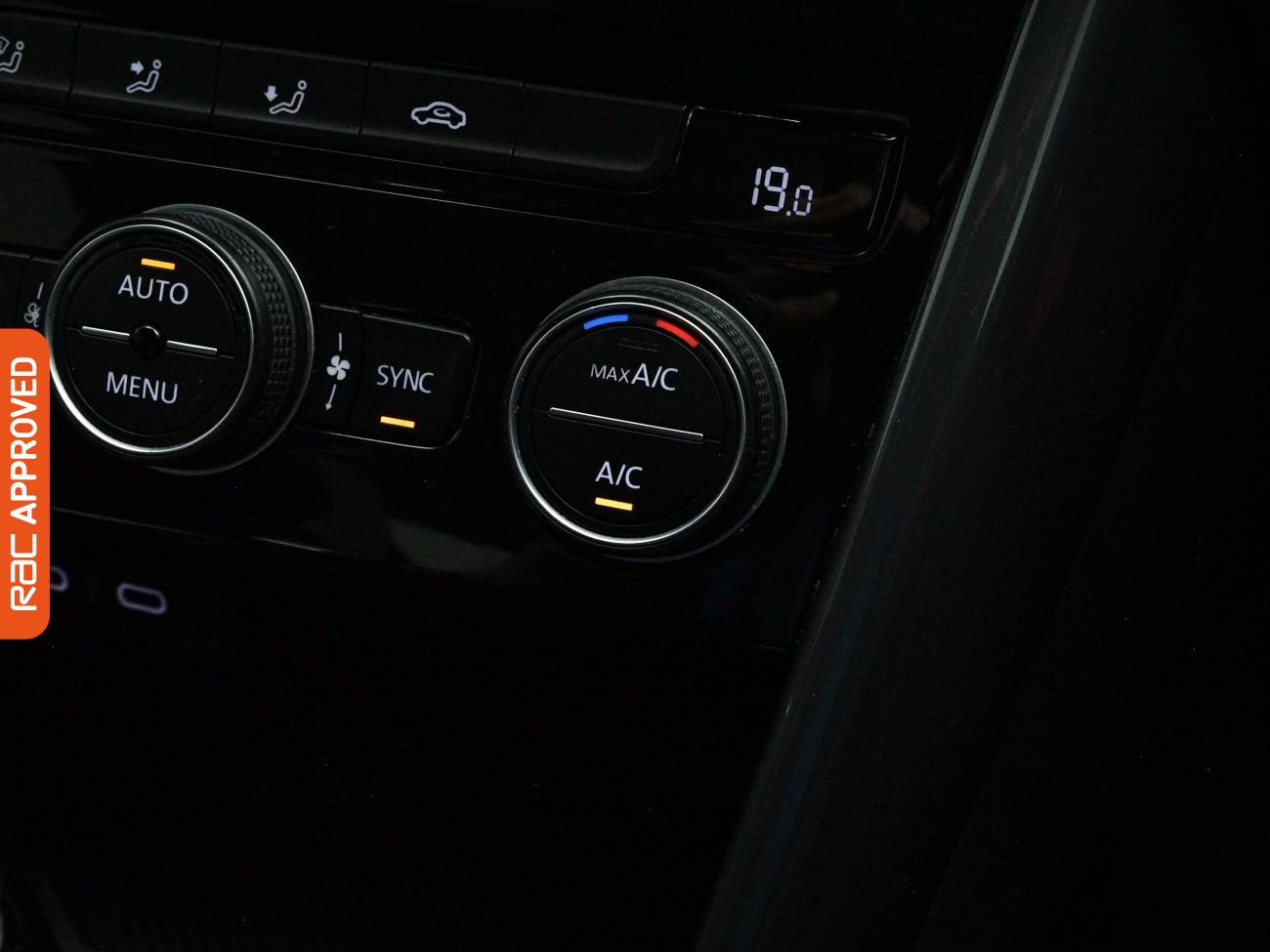 Used Volkswagen T-Roc 2021 for sale - 78163285: Photo 14