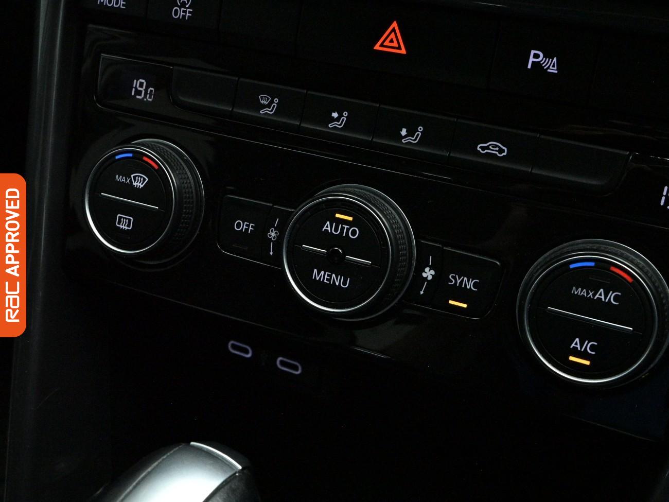 Used Volkswagen T-Roc 2021 for sale - 78163285: Photo 24