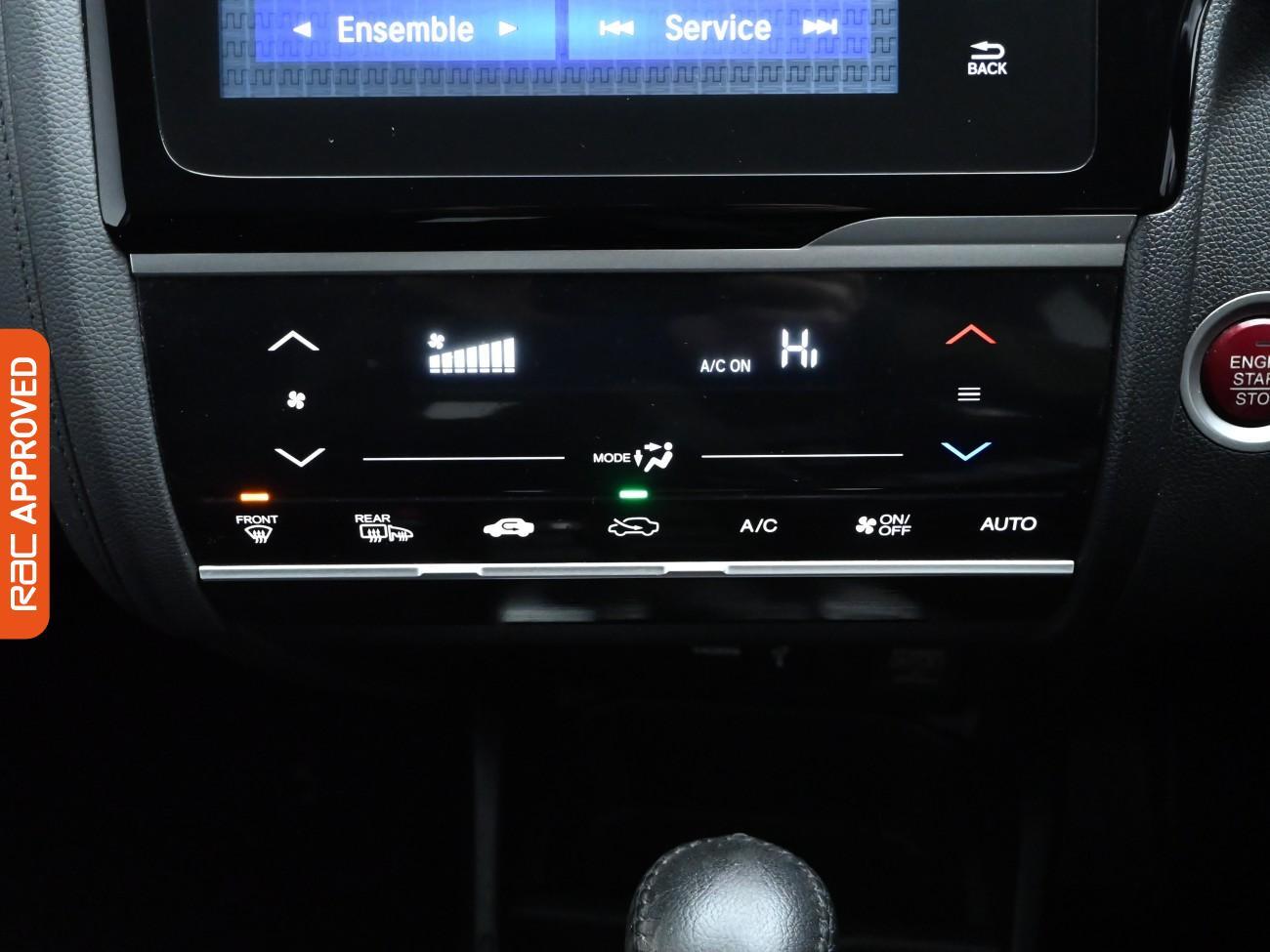 Used Honda Jazz 2016 for sale - 76379899: Photo 17