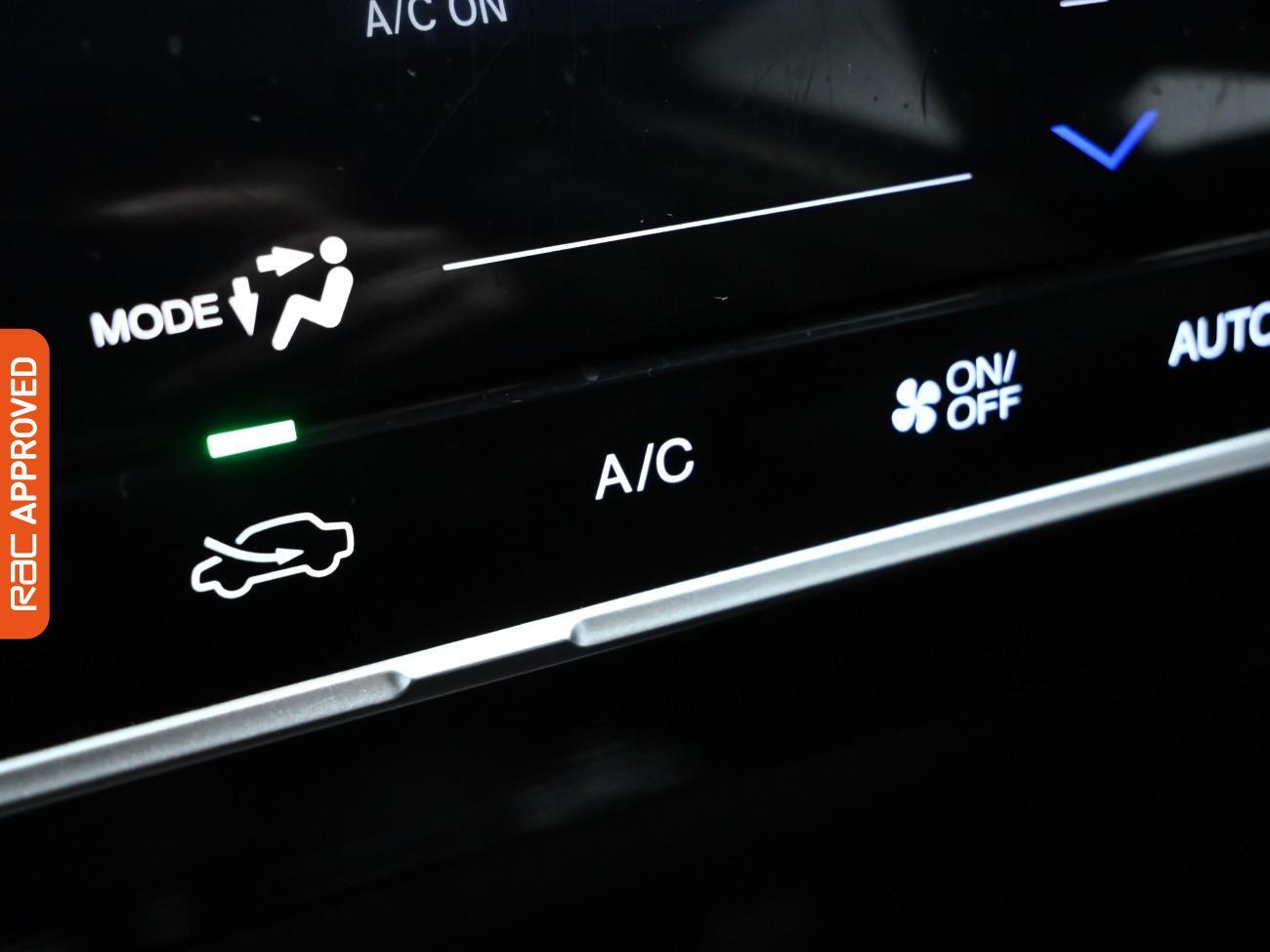 Used Honda Jazz 2016 for sale - 76379899: Photo 18