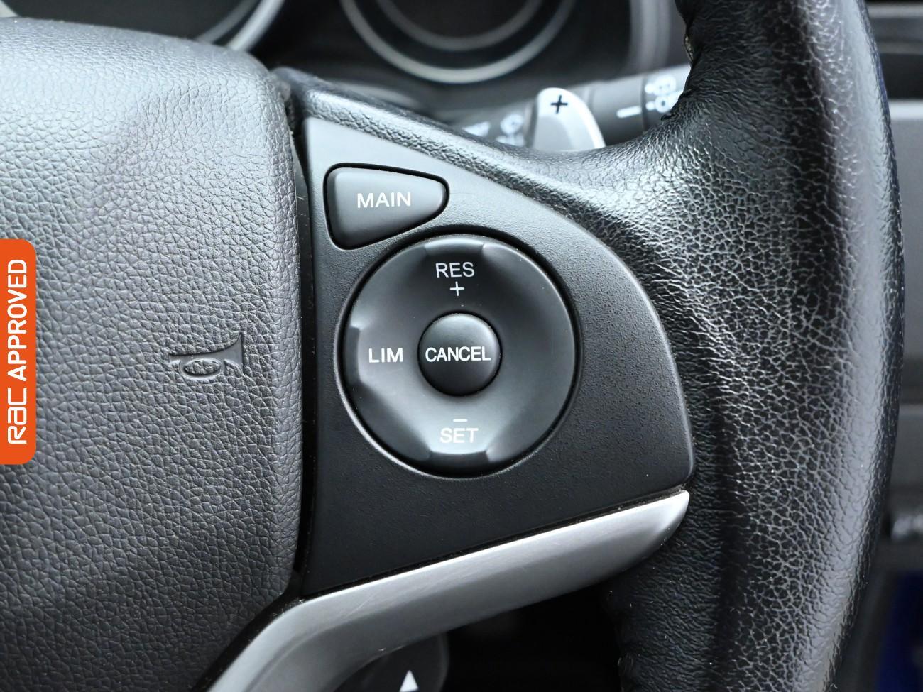 Used Honda Jazz 2016 for sale - 76379899: Photo 24