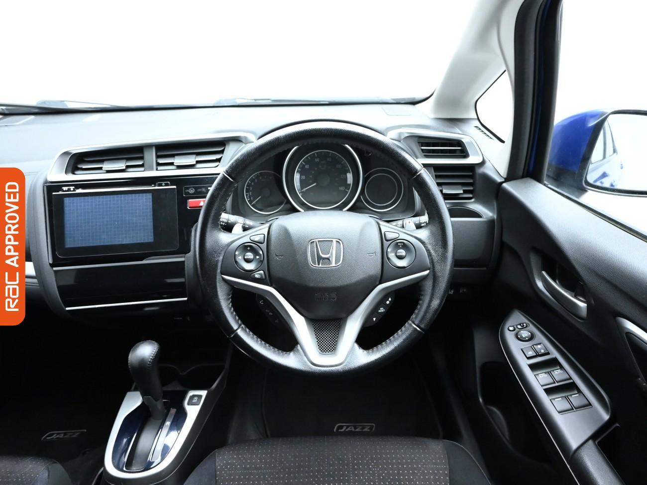 Used Honda Jazz 2016 for sale - 76379899: Photo 9