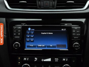 Used Nissan Qashqai 2017 for sale - 77407612: Photo