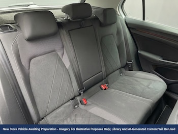 Used Volkswagen Golf 2021 for sale - 78552030: Photo