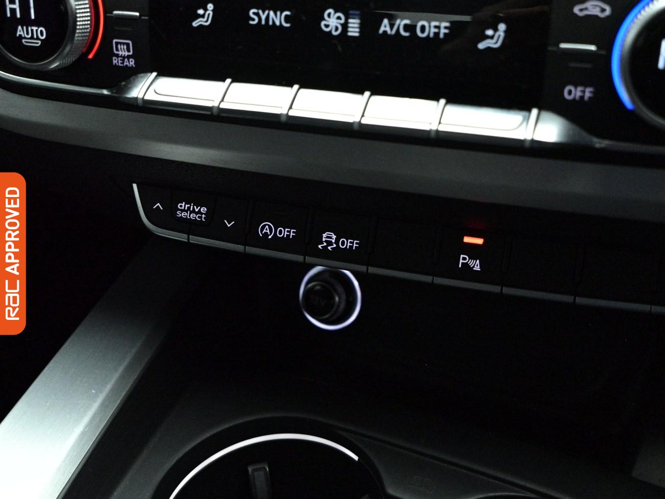 Used Audi A4 Avant 2017 for sale - 78177847: Photo 23