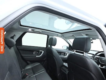 Used Land Rover Discovery Sport 2018 for sale - 76115169: Photo 3