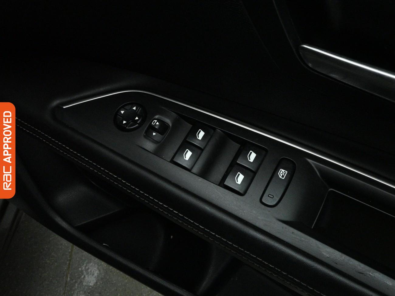 Used Peugeot 3008 2018 for sale - 77620696: Photo 24