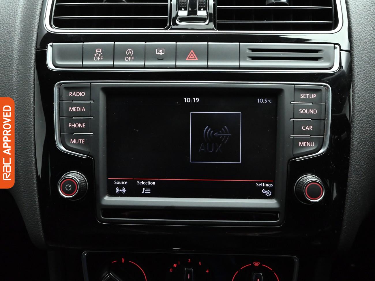 Used Volkswagen Polo 2017 for sale - 76878331: Photo 3