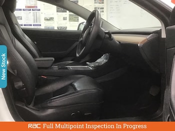 Used Tesla Model 3 2025 for sale - 76128502: Photo 3
