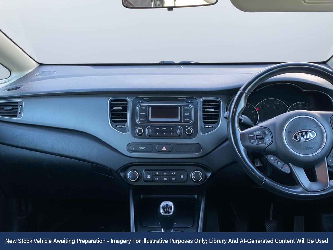 Used Kia Carens 2018 for sale - 76611918: Photo 6