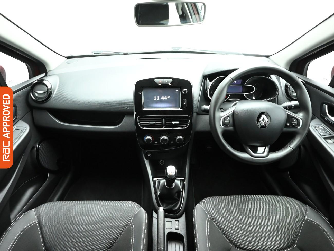 Used Renault Clio 2017 for sale - 77194899: Photo 2