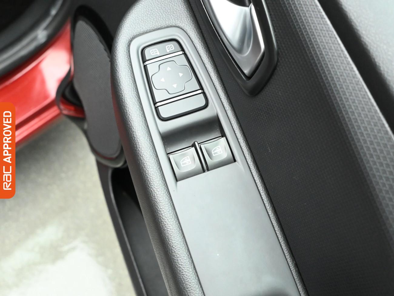 Used Renault Clio 2017 for sale - 77194899: Photo 23