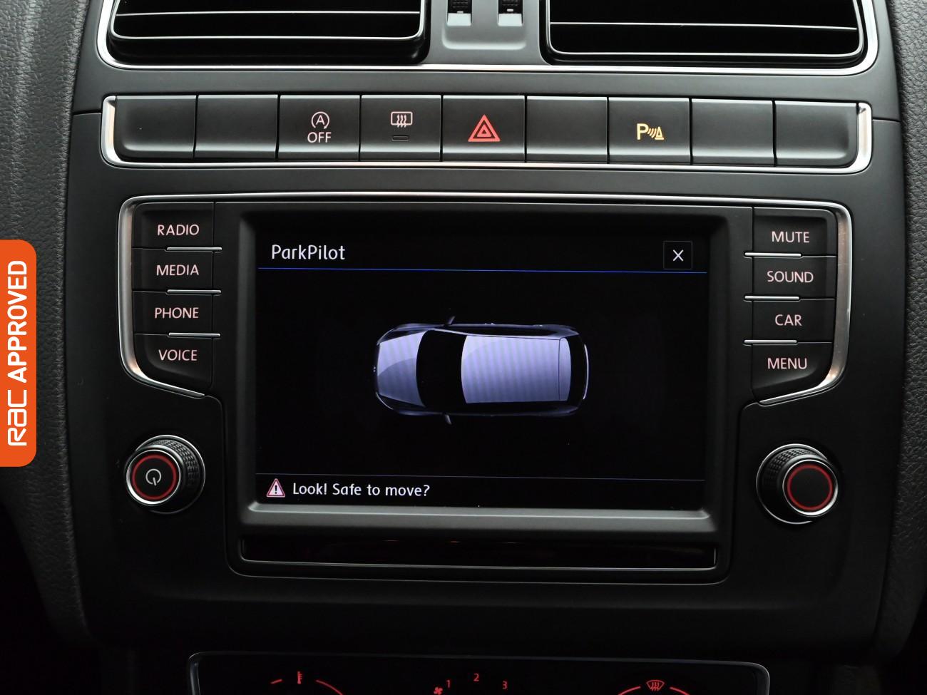 Used Volkswagen Polo 2017 for sale - 76629947: Photo 3