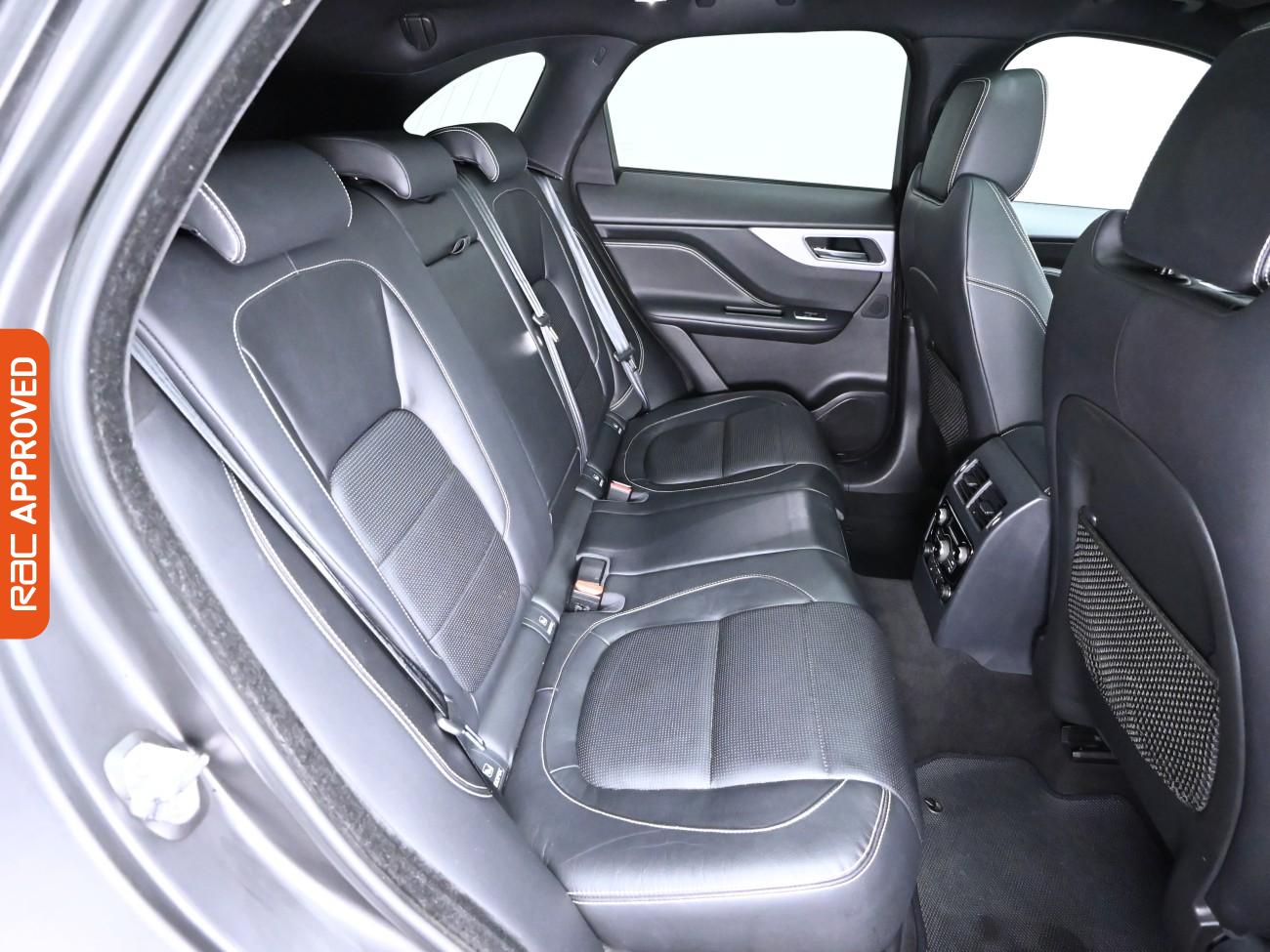 Used Jaguar F-Pace 2017 for sale - 76746283: Photo 13