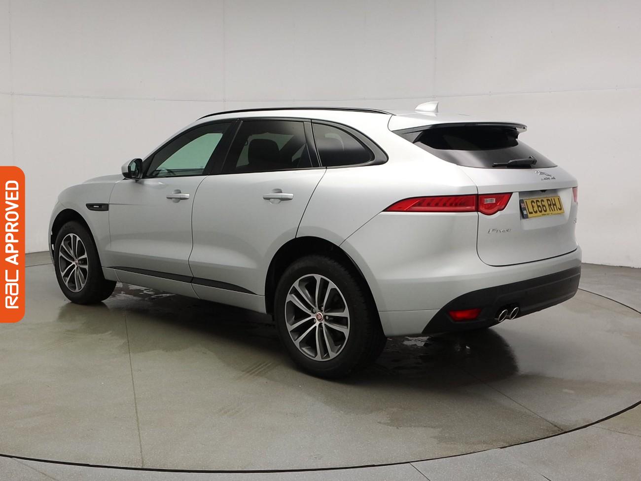 Used Jaguar F-Pace 2017 for sale - 76746283: Photo 4