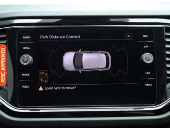 Used Volkswagen T-Roc 2021 for sale - 74445005: Photo