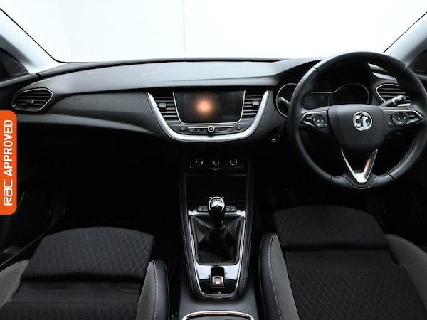 Used Vauxhall Grandland X 2025 for sale - 76115209: Photo 2