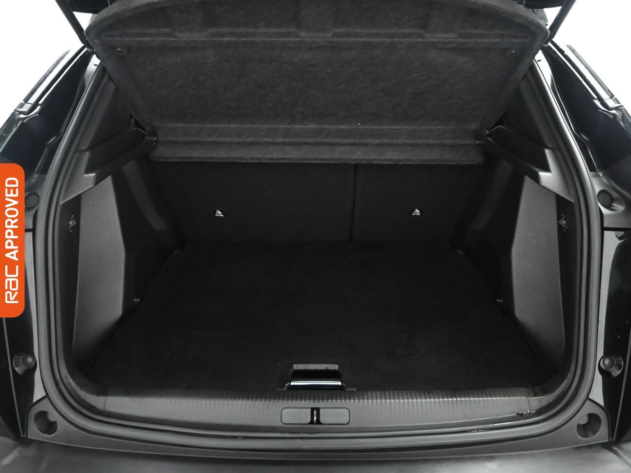 Used Peugeot E-2008 2021 for sale - 76650561: Photo 29