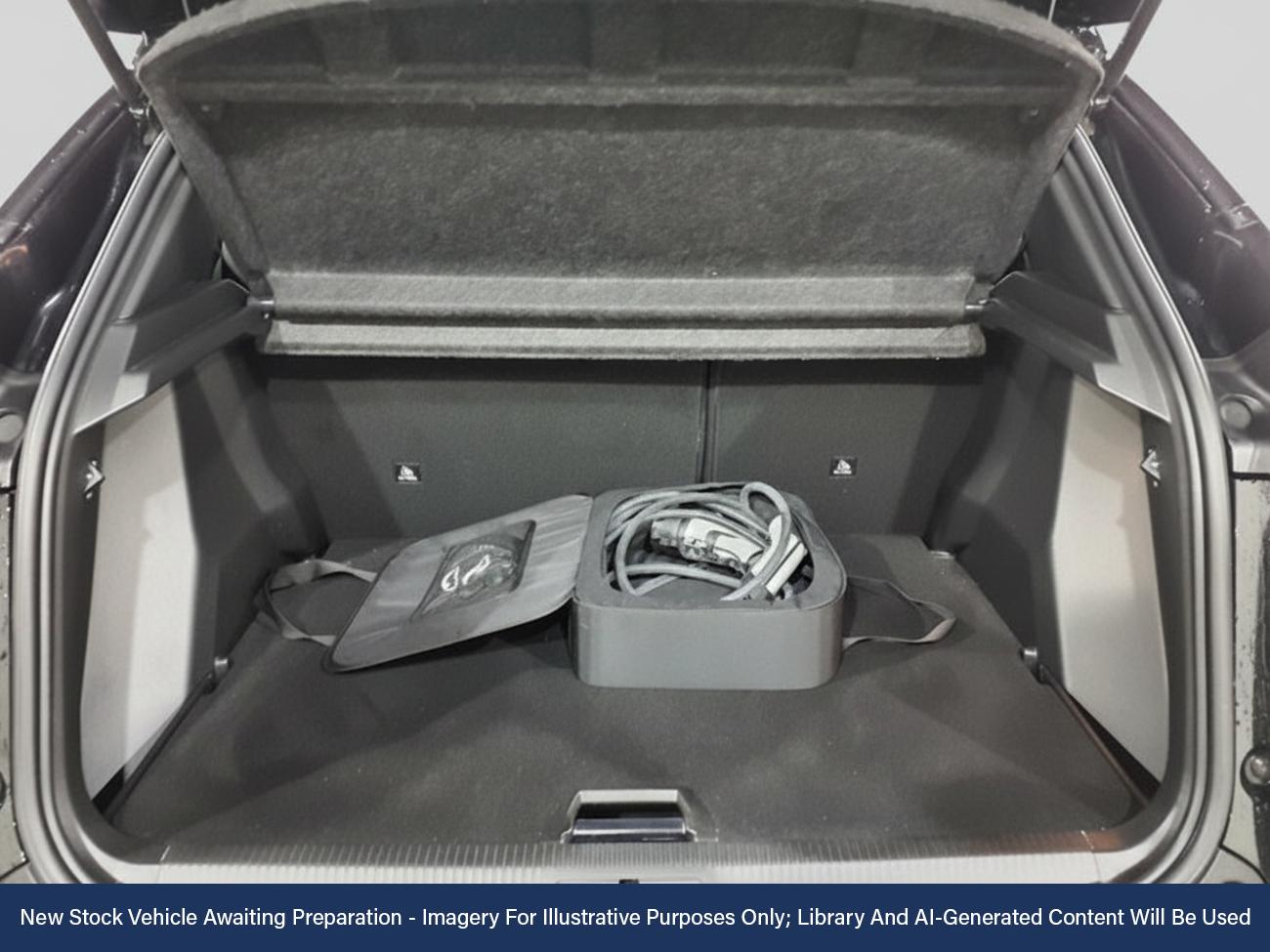 Used Peugeot E-2008 2021 for sale - 76650561: Photo 7