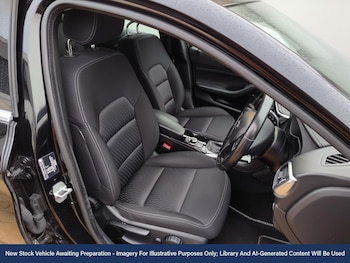 Used Infiniti Q30 2017 for sale - 76540976: Photo