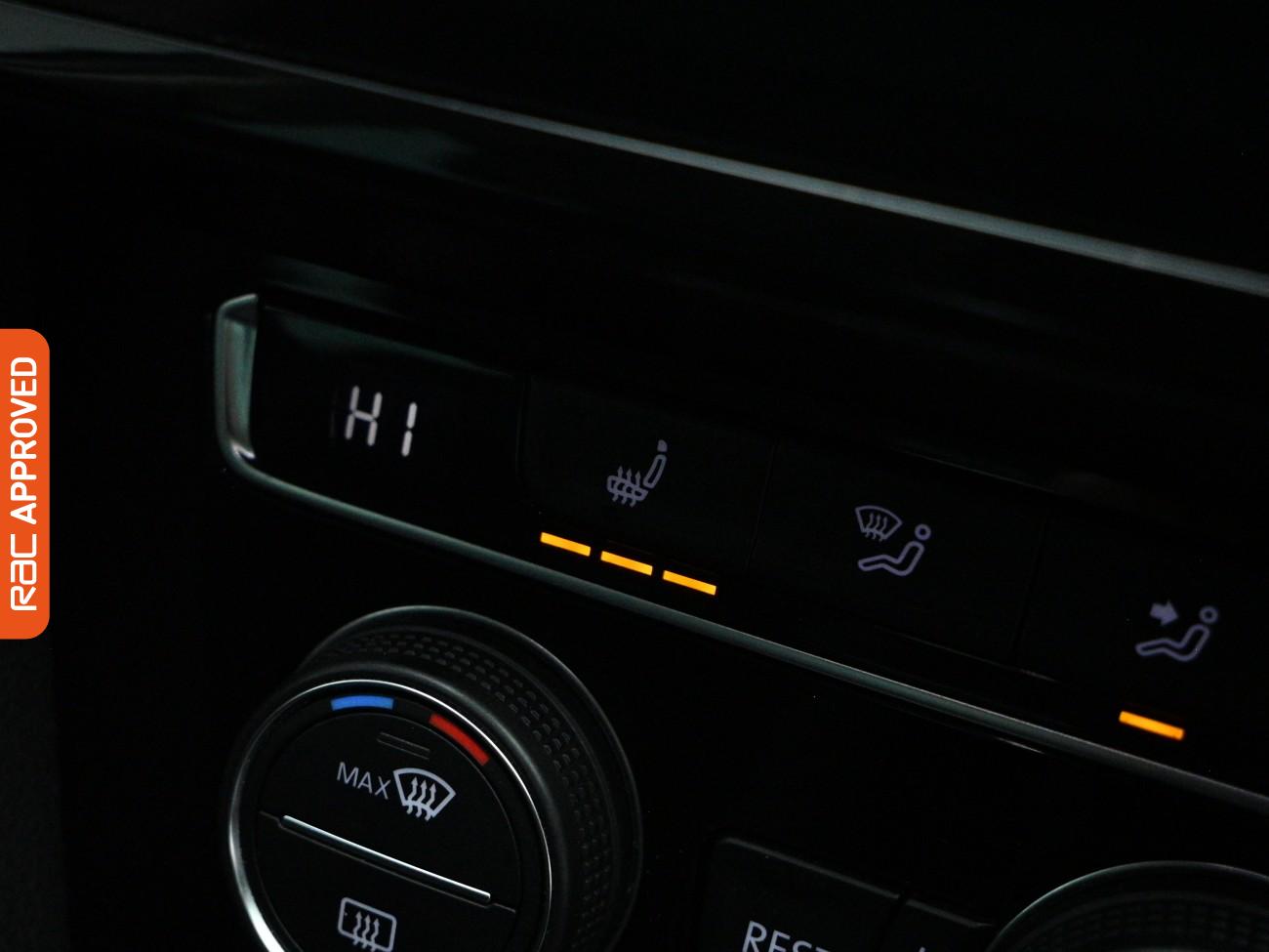 Used Volkswagen Passat 2017 for sale - 77812589: Photo 19