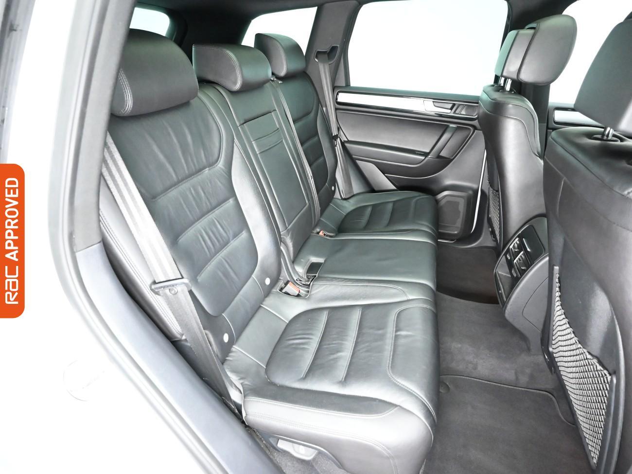 Used Volkswagen Touareg 2016 for sale - 76650517: Photo 13