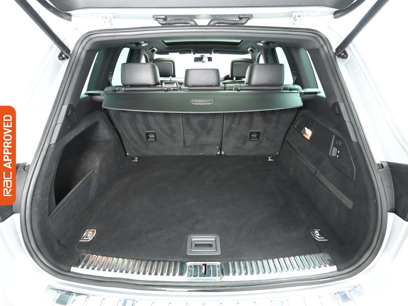 Used Volkswagen Touareg 2016 for sale - 76650517: Photo 28