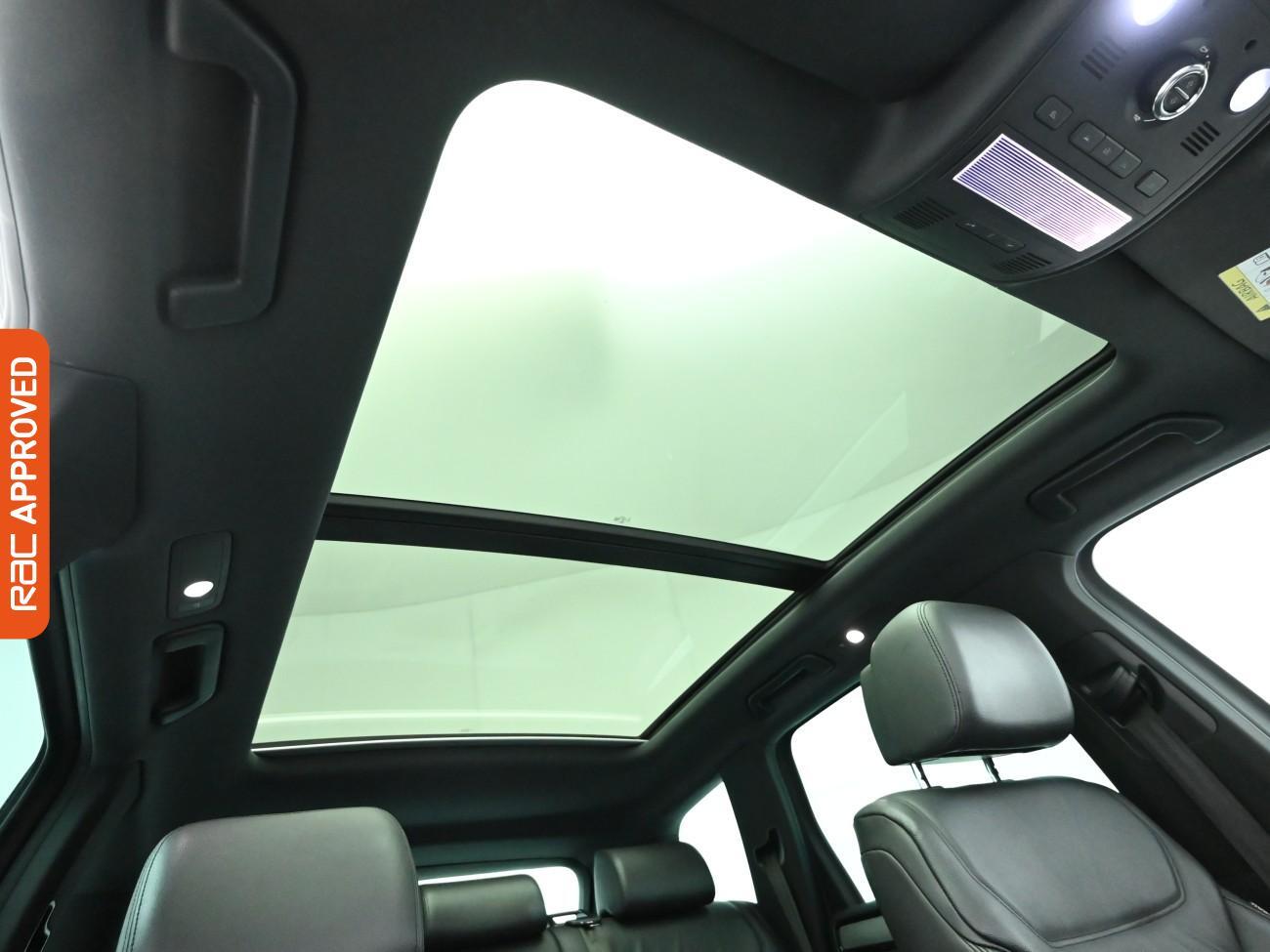 Used Volkswagen Touareg 2016 for sale - 76650517: Photo 3