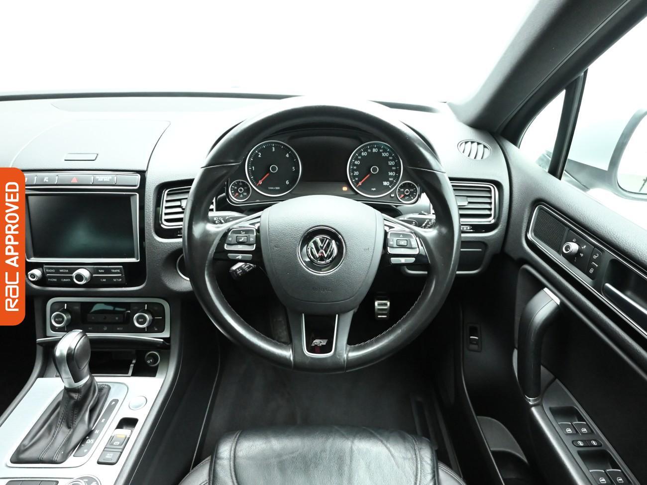 Used Volkswagen Touareg 2016 for sale - 76650517: Photo 9