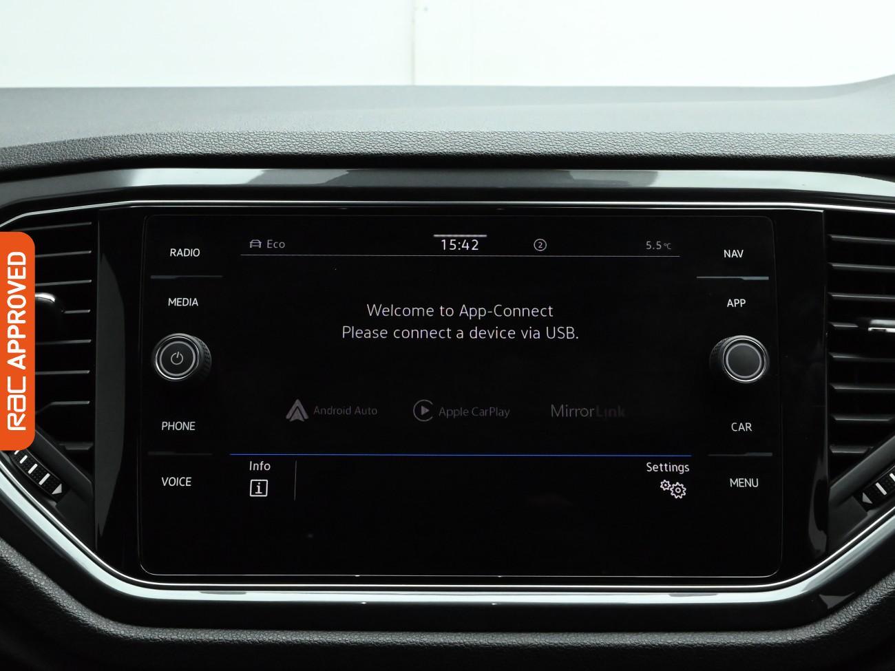 Used Volkswagen T-Roc 2021 for sale - 77138870: Photo 16