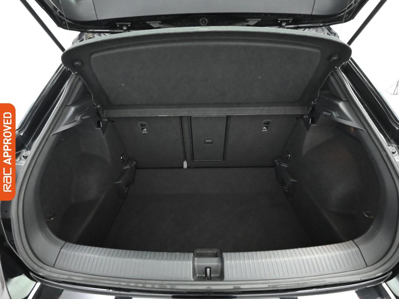 Used Volkswagen T-Roc 2021 for sale - 77138870: Photo 25