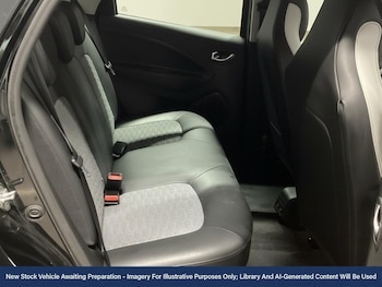 Used Renault Zoe 2021 for sale - 76934290: Photo