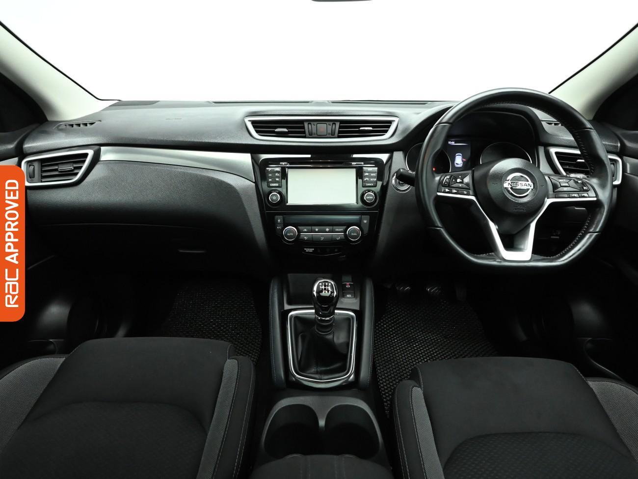 Used Nissan Qashqai 2018 for sale - 77680030: Photo 2