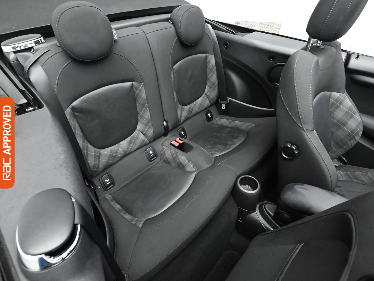 Used MINI Convertible 2018 for sale - 76919250: Photo 12