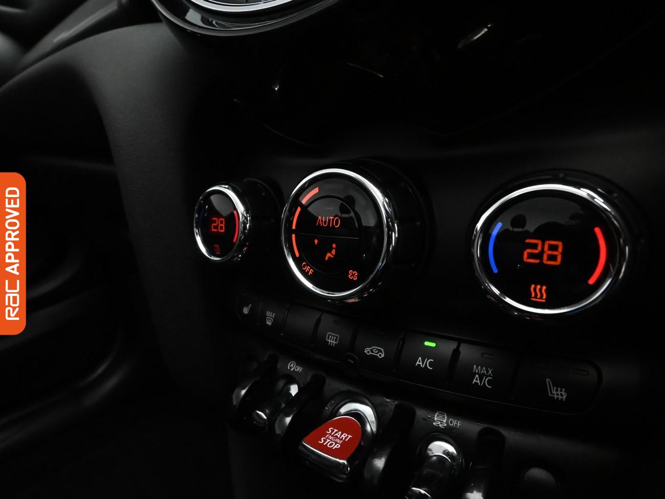 Used MINI Convertible 2018 for sale - 76919250: Photo 19