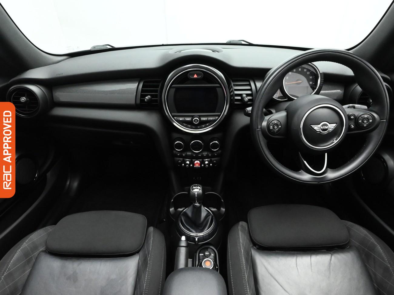 Used MINI Convertible 2018 for sale - 76919250: Photo 2