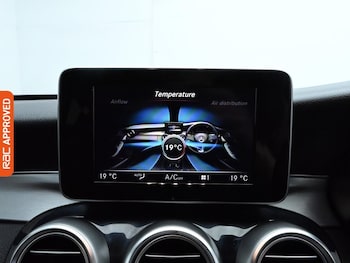 Used Mercedes-Benz C Class 2016 for sale - 77340855: Photo