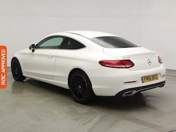 Used Mercedes-Benz C Class 2016 for sale - 77340855: Photo