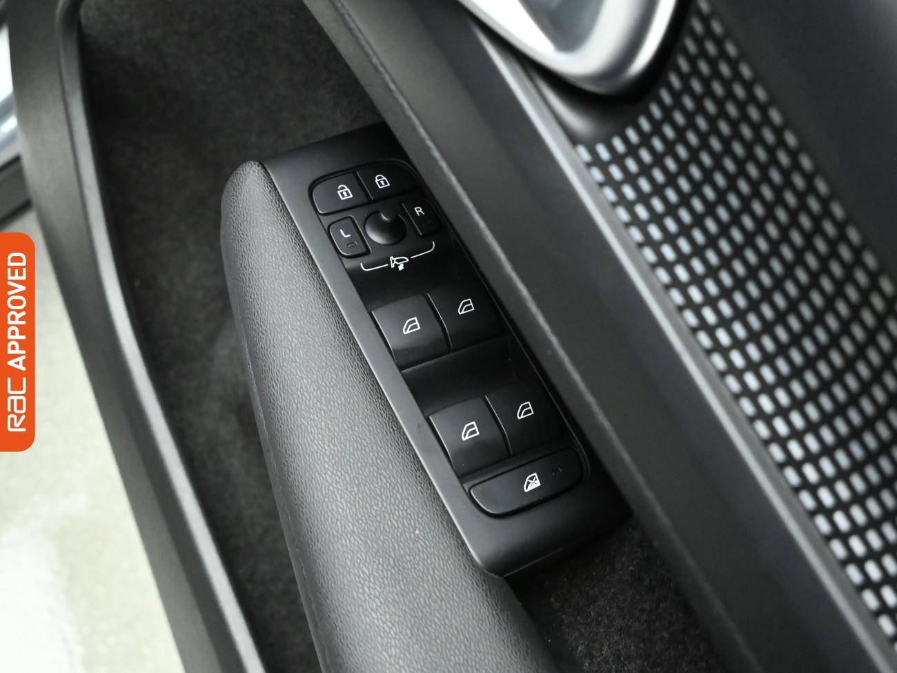 Used Volvo XC40 2022 for sale - 77207800: Photo 22