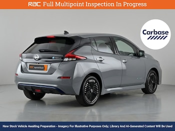 Used Nissan Leaf 2022 for sale - 76980156: Photo