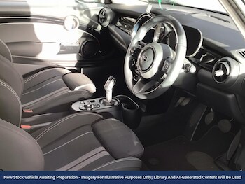 Used MINI Electric Hatch 2021 for sale - 76827944: Photo