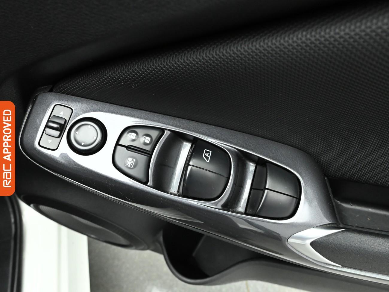 Used Nissan Juke 2023 for sale - 77179105: Photo 25