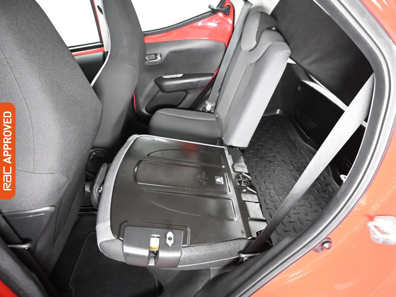 Used Toyota AYGO 2021 for sale - 76805252: Photo 24