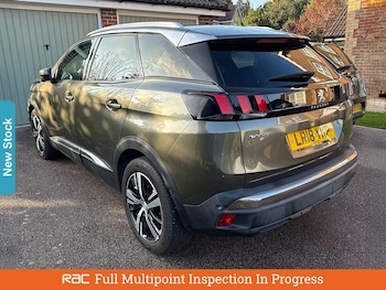Used Peugeot 3008 2018 for sale - 76288237: Photo 2