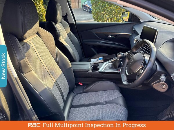 Used Peugeot 3008 2018 for sale - 76288237: Photo 3