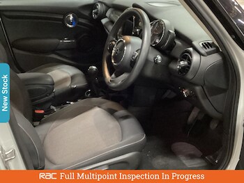Used MINI Hatch 2020 for sale - 75924954: Photo