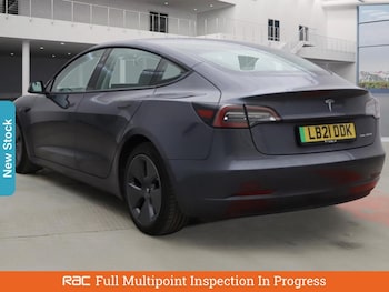 Used Tesla Model 3 2021 for sale - 76206944: Photo 2