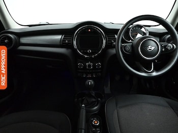 Used MINI Hatch 2019 for sale - 78852014: Photo